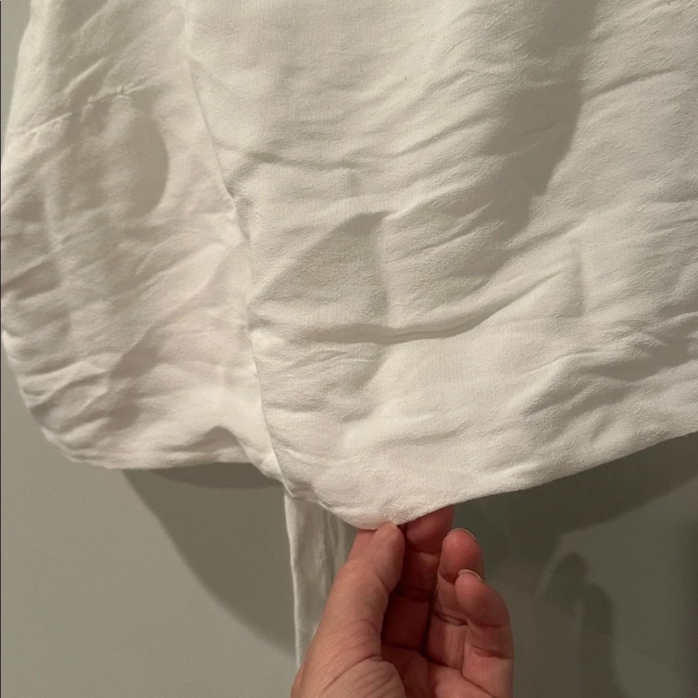 Brandy Melville white tyed top - Picture 3 of 7